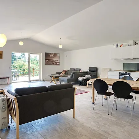 Ferienhaus 9 Person In